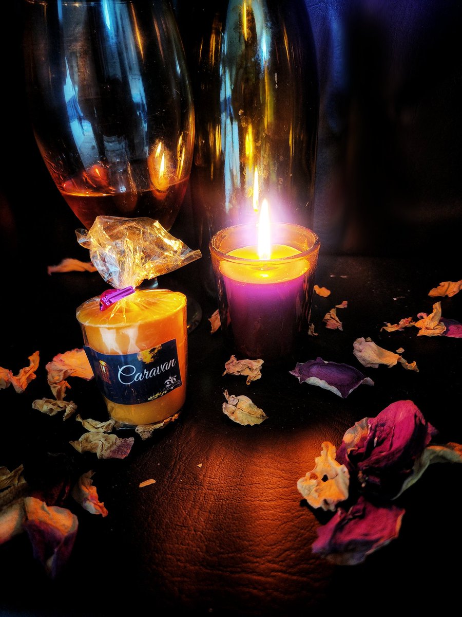 darkcandlesco's tweet photo. There's magic in the mystery with this sensual blend! ✨️ 
Sunny Lemon, Coconut, Saffron, a splash of Cherry Blossoms, Pineapple, and Star Jasmine, finished with notes of Sandalwood, Patchouli, Cedar, Musk, and Vanilla.

#Darkcandles #vanmorrison #caravan #candle #scentedcandles https://t.co/OfYg0zv5f2