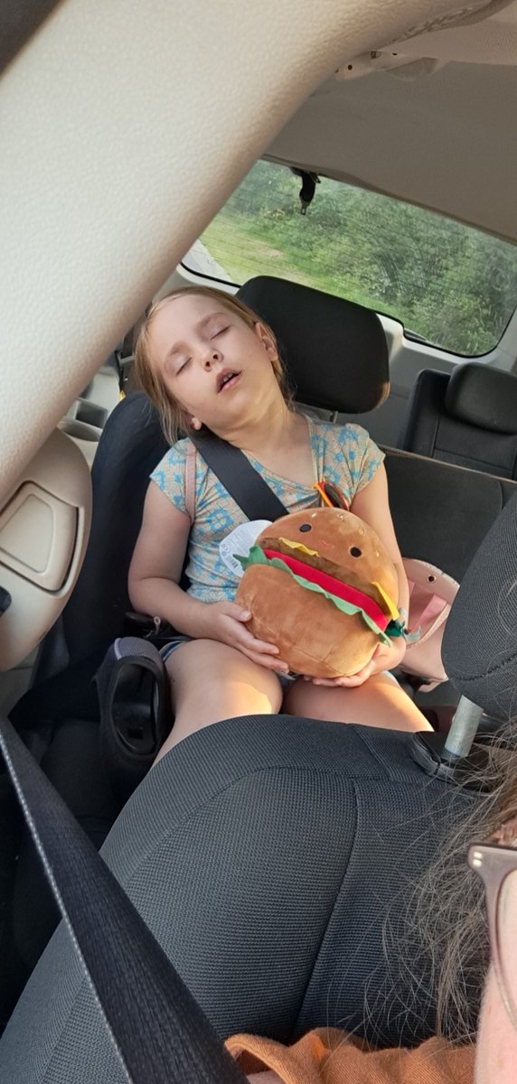 KristiEhrman's tweet photo. I never invite myself to places with people. I did this week and I've had the best time! It's exhausting playing so hard! 🫶💃💃😍😍 https://t.co/qpvhcV9xt1