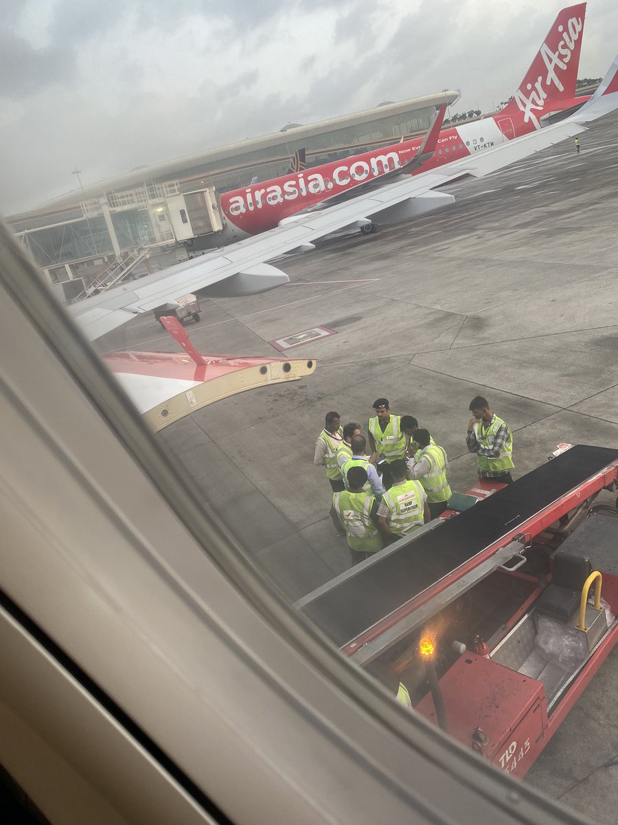 bipinrj's tweet photo. Air india flight AI 615 getting delayed @airindia https://t.co/Jlild2Au7w