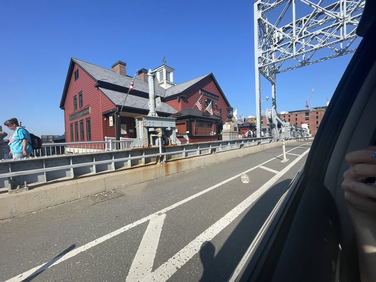 #SummerVacation: Day 8 (2 of 6)

Visited the @PaulRevereHouse, #QuincyMarket, #BostonMarket, #SamAdams statue + the site of the #BostonMassacre & #BostonTeaParty!