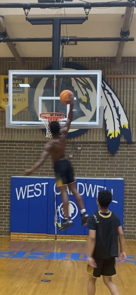 JordanPatt3's tweet photo. I love to play above the rim!!! @WCMensHoops @SBLiveNC @PrepHoopsNC https://t.co/cTexYfpYm3