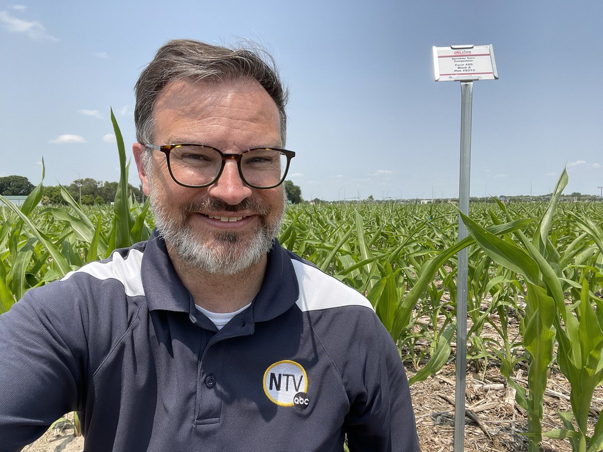 stevewhitenews's tweet image. Hey… it’s my corn! 🌽 

I picked out the hybrid, decided how much to fertilize, and will market it. 

Why?

To get a better understanding of the decisions farmers make.