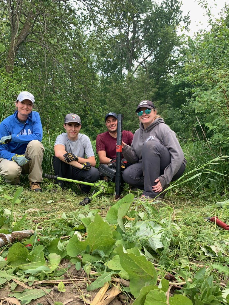 Noodle arm alert! 🚨
Arms are tired little noodles after installing 10 wells over the last week, but had a great team 💪 
(missing 2 helpers in the photo)