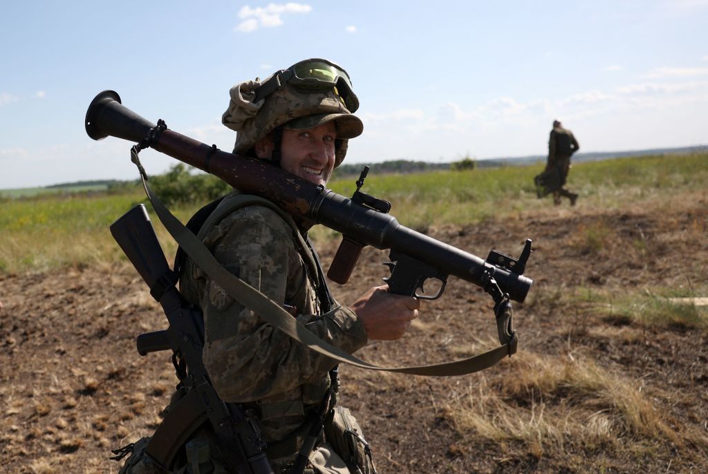 europeanMedia24's tweet photo. Sky News: Western officials say #Ukraine ‘will continue to make progress’ in counteroffensive.
🔗 https://t.co/tgDDhwtEtX
#Donetsk #Kyiv #Russia #Volodymyr #Zaporizhzhia #BBCBr ... https://t.co/FvWmznB81g