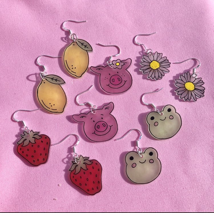 just a few examples of some of the earrings available on my website right now! I would really appreciate it if you could take a look at my website 🌞🍒☁️🦋 comment any earring ideas below !!! 💗🪩

eloisebyellen.com