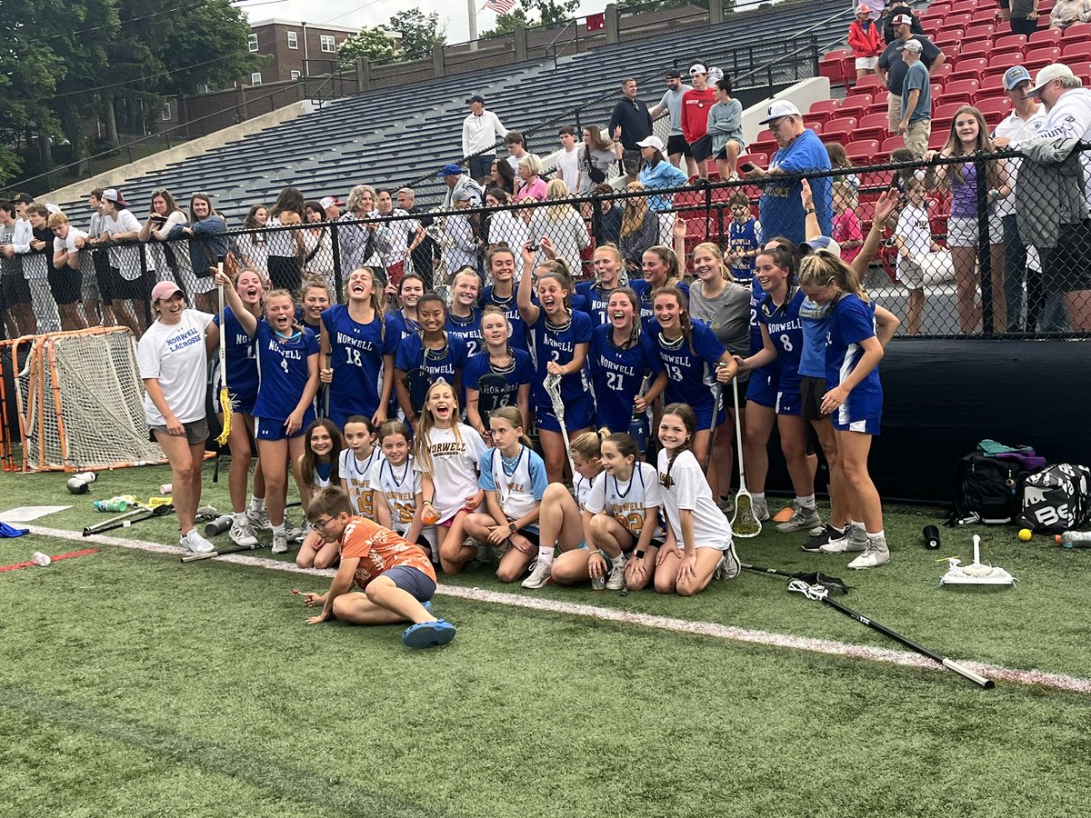 ClipperAD's tweet photo. Congratulations to Norwell Girls Lax  who defeat a great Medfield team 10-9. They advance to the MIAA D3 Championships against Newburyport this Saturday. https://t.co/SD7rZ2GDe8