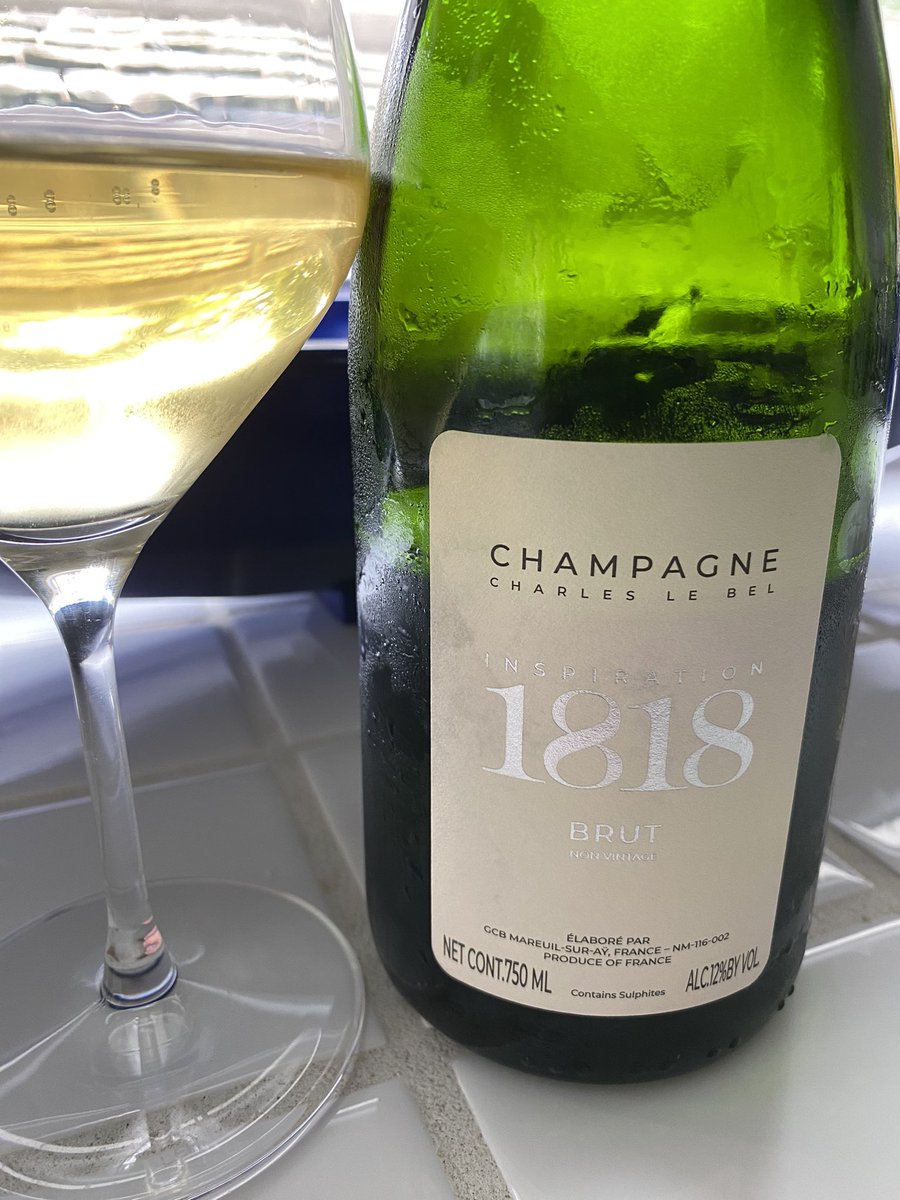 KentTorrey's tweet photo. #humpday What’s in your glass? #inquiringmindswanttoknow!
Mine?! Two #sexybeasts!! 1) @_Billecart #inspiration1818 Brut… is there anything #teambillecartsalmon can’t do?! Unbelievable #champagne!! 2) #whiteburgundy for me! This 2020 by #pycm is as #seductive as you can get! https://t.co/UreiKP538A