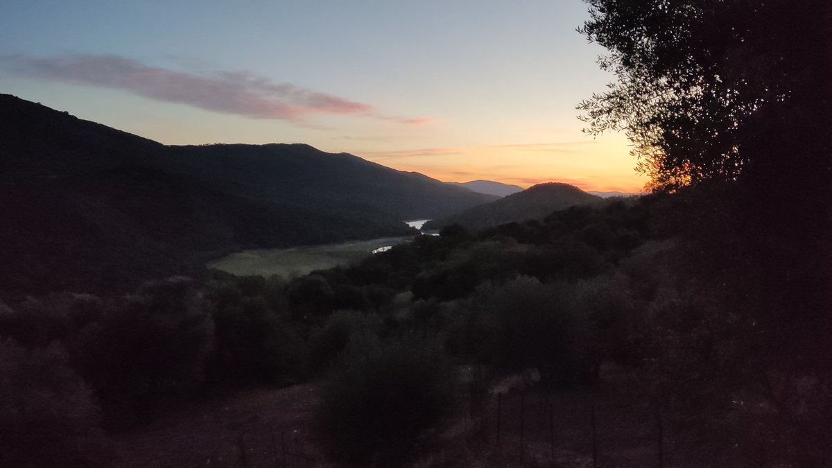 er_bernardo's tweet photo. Tardes en el paraíso #ubrique #cerromulera https://t.co/Zukx53nhe0