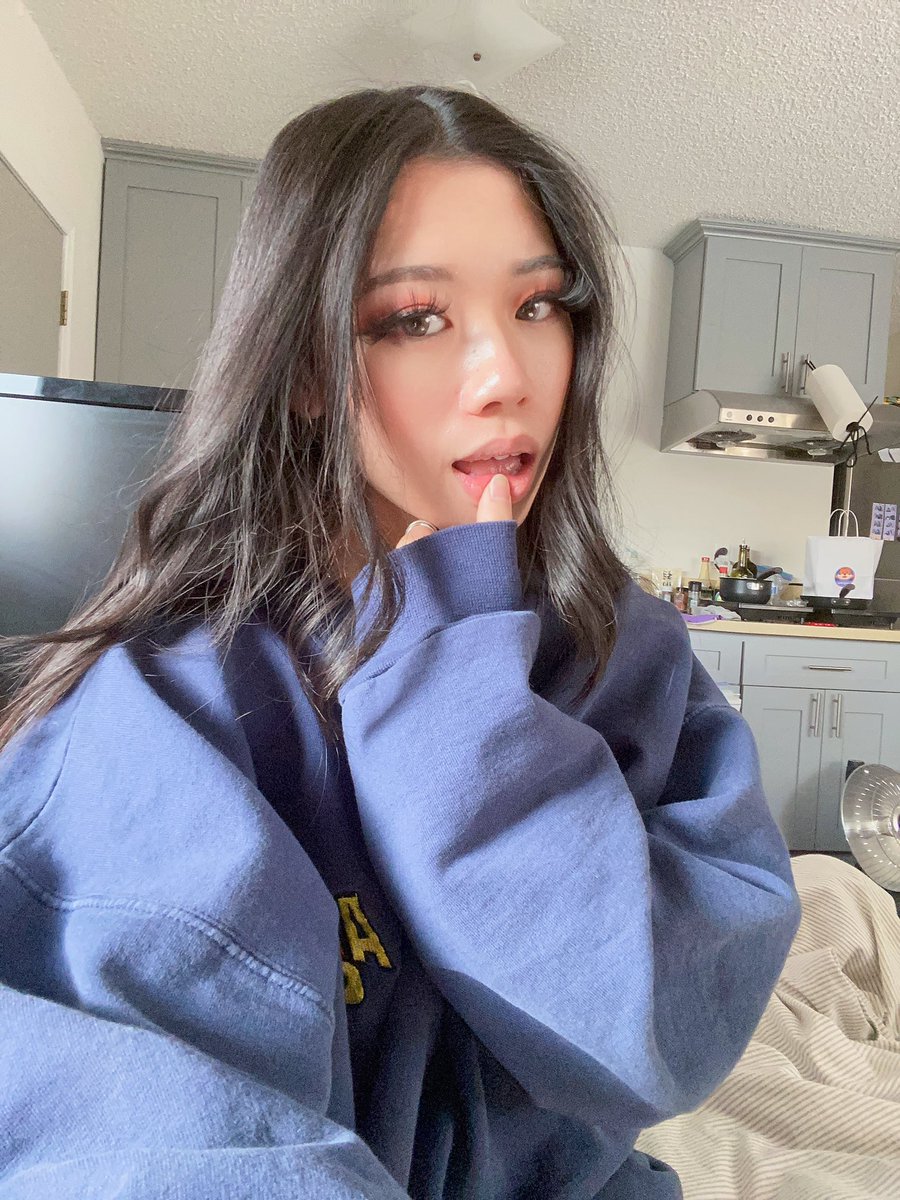 JAS🥴 on Twitter "Never seen a man with a clean bathroom sink."