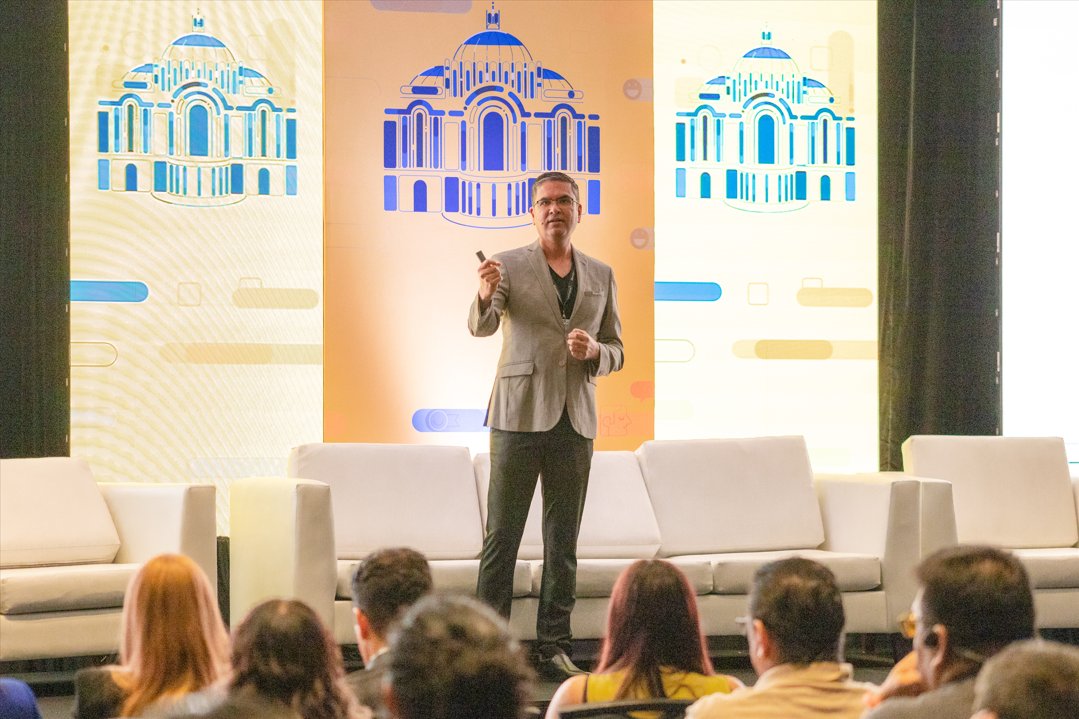 ManageEngineLA's tweet photo. ¡Ya casi finalizamos nuestra #UserConfMexico y no podemos estar más contentos! 🤝👏 Esperamos que hayas aprovechado nuestras sesiones especializadas, uno a uno y demás espacios para el beneficio de tu infraestructura TI y más. 🤓💻
¡Te esperamos mañana con un día lleno de TI! 🌐 https://t.co/raLDfQZV5F