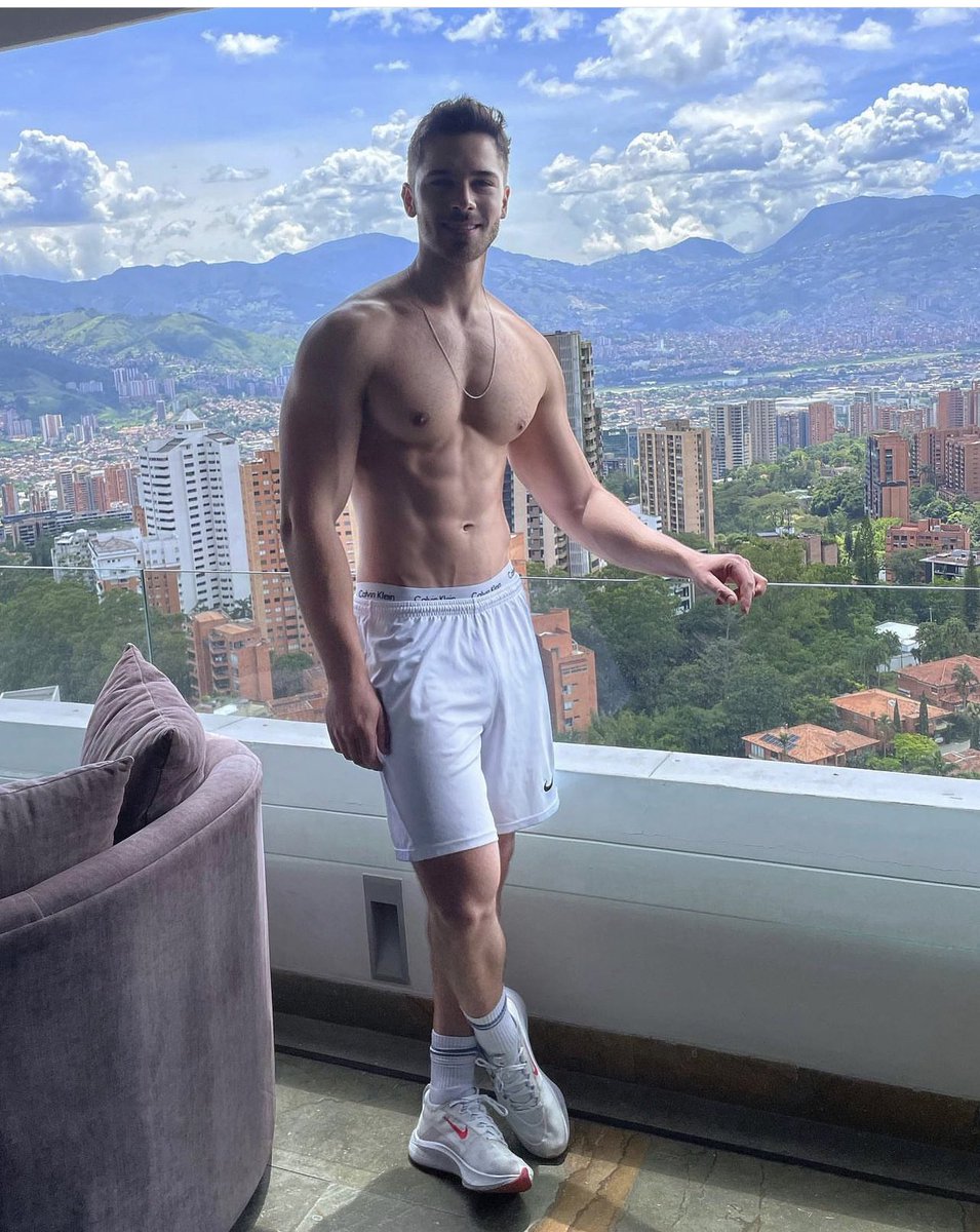 guaposychacales's tweet photo. #KaleAnders 🥵 https://t.co/BnpDrxFKs8