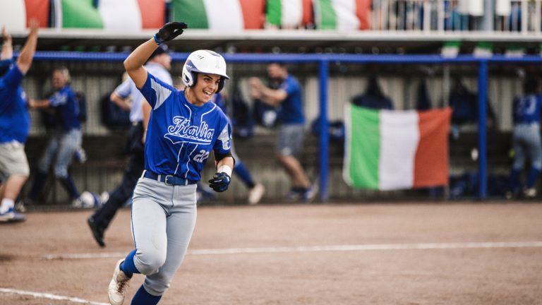 Team #Italy women’s softball squad faces Japan in @CanadaCup23 debut on July 10, 2023 fibs.it/en/news/team-i… Forza #Italia! #ItaliaSoftball #ItalySoftball #ItaliaTeam