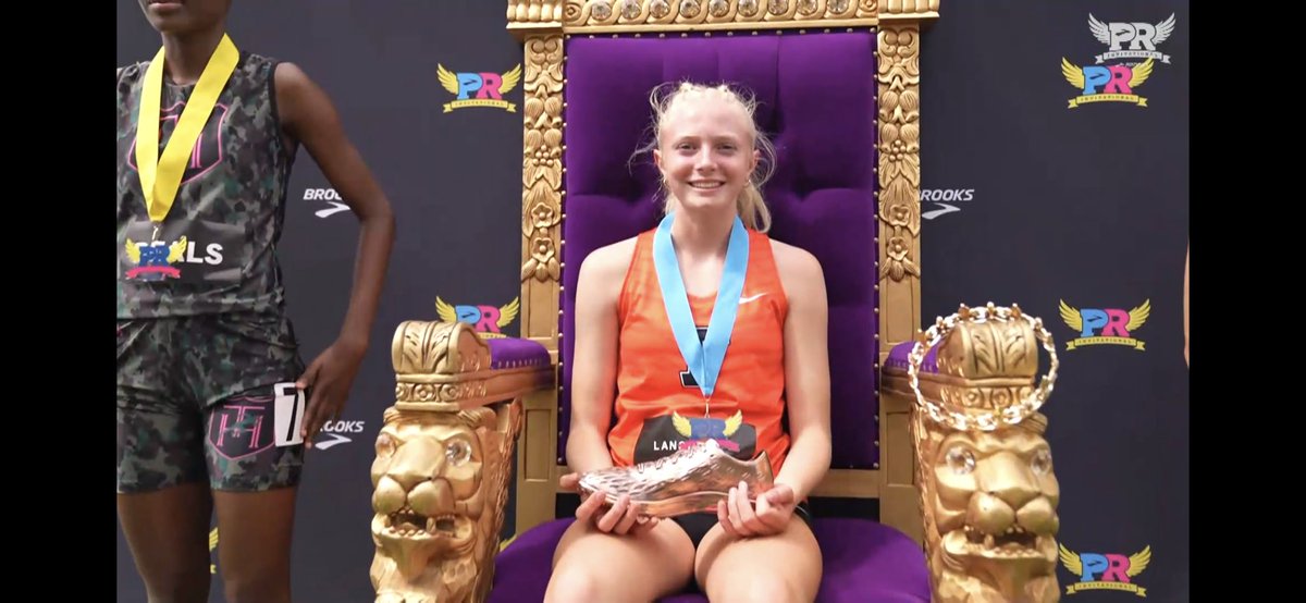 adamlippoldxc's tweet photo. Lauren is the Brooks PR junior 800m champion. Going out in a blistering pace and holding off a challenger late. What a season, she holds the national age group record for 800m. https://t.co/q2XqHkmpZo