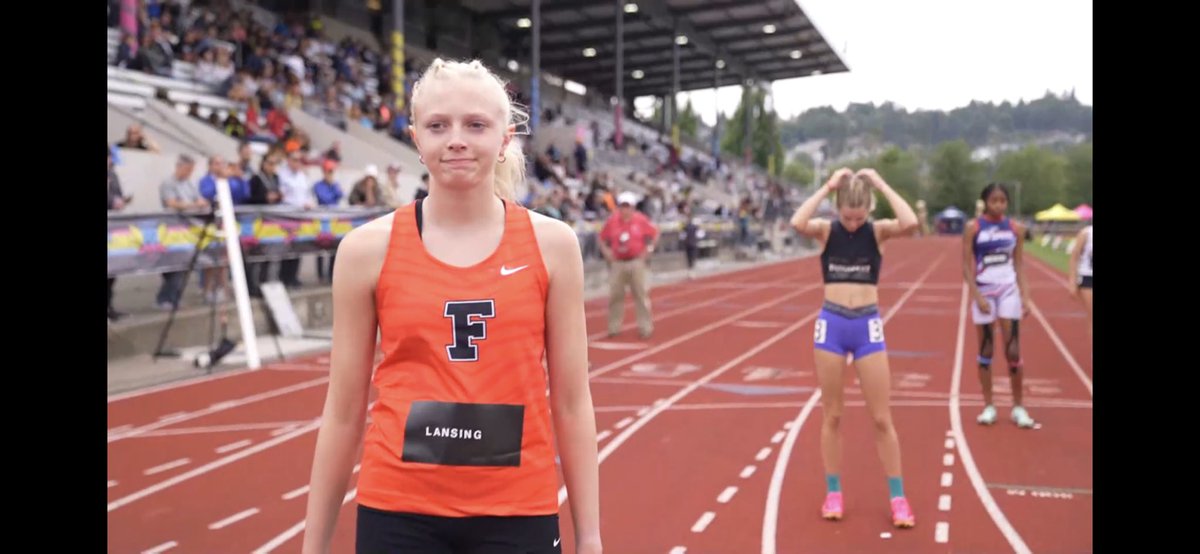 adamlippoldxc's tweet photo. Lauren is the Brooks PR junior 800m champion. Going out in a blistering pace and holding off a challenger late. What a season, she holds the national age group record for 800m. https://t.co/q2XqHkmpZo