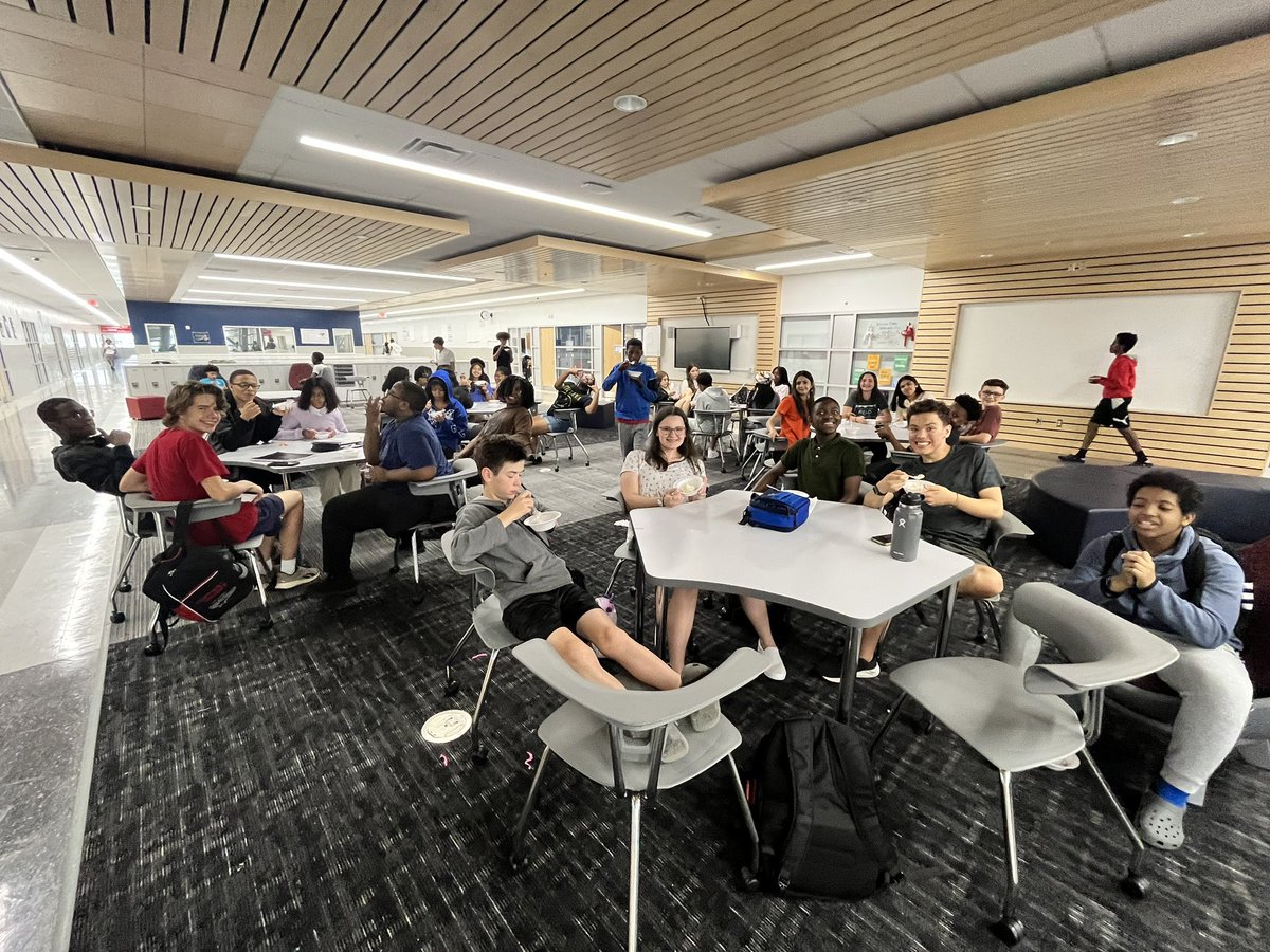 Becca Repass tweet media