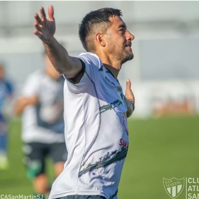 Felicitaciones <a href="/CASanMartinSJ/">Club Atlético San Martín</a> por el gran triunfo de hoy en <a href="/Copa_Argentina/">Copa Argentina AXION energy</a>