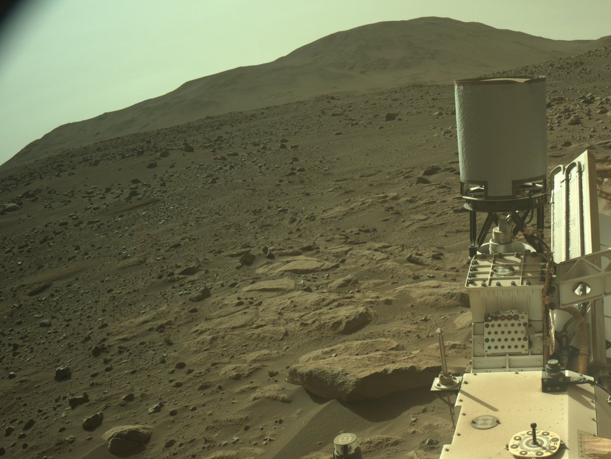 Latest in space tweet media