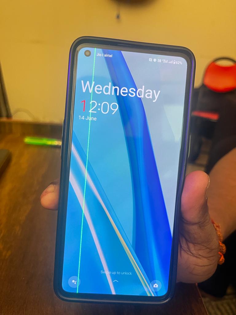 If you are going to buy OnePlus mobile new phone, then be alert as soon as the software is updated, the green line came in the phone and your display got damaged.  This is a done thing.  First buy such an expensive phone very bad experience 😡😡 💔

#OnePlus #oneplusmobile