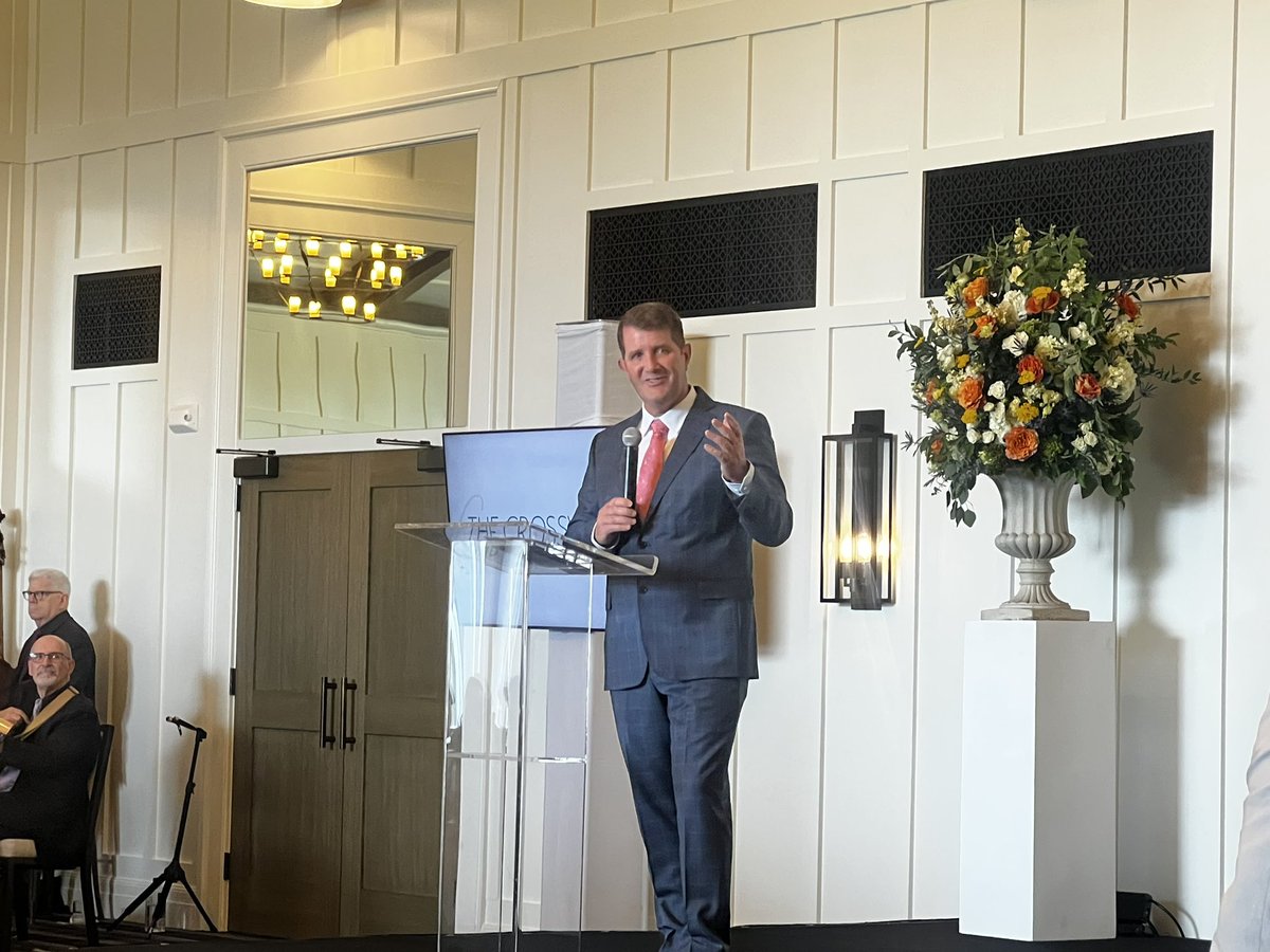 CM_Sayles's tweet image. So wonderful to attend the long-awaited grand opening and ribbon cutting for the #Crossvines in #Poolesville earlier this week! I salute the Montgomery County Revenue Authority and designer for helping launch this beautiful facility in our vibrant #AgReserve.