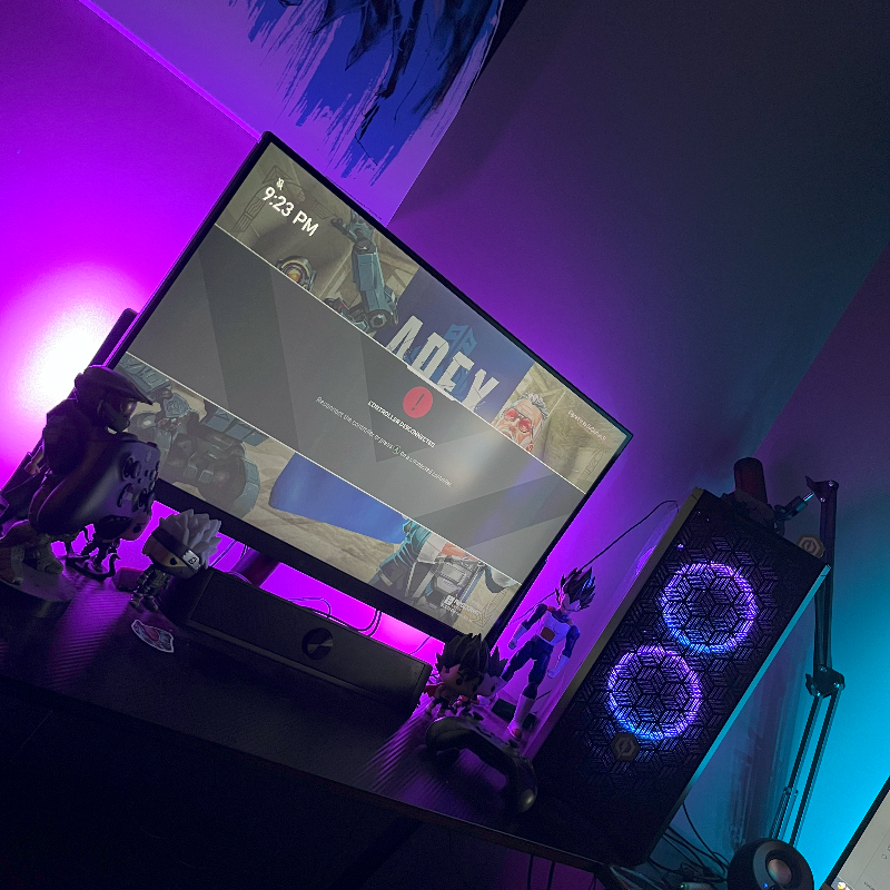 CYBERPOWERPC's tweet photo. Perfect glow🟣🔵
PC📸Ben R.
#CyberPowerSetups #RigCheck https://t.co/HPglFPaQvB