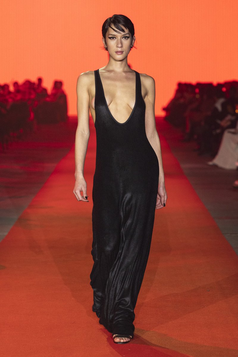 Australian Fashion Week tweet media