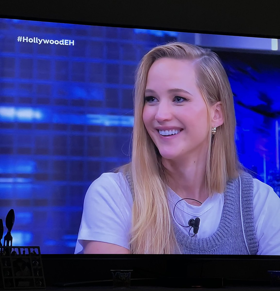 Am I watching @El_Hormiguero just because of Jennifer Lawrence? Yes. Yes, I am ♥️