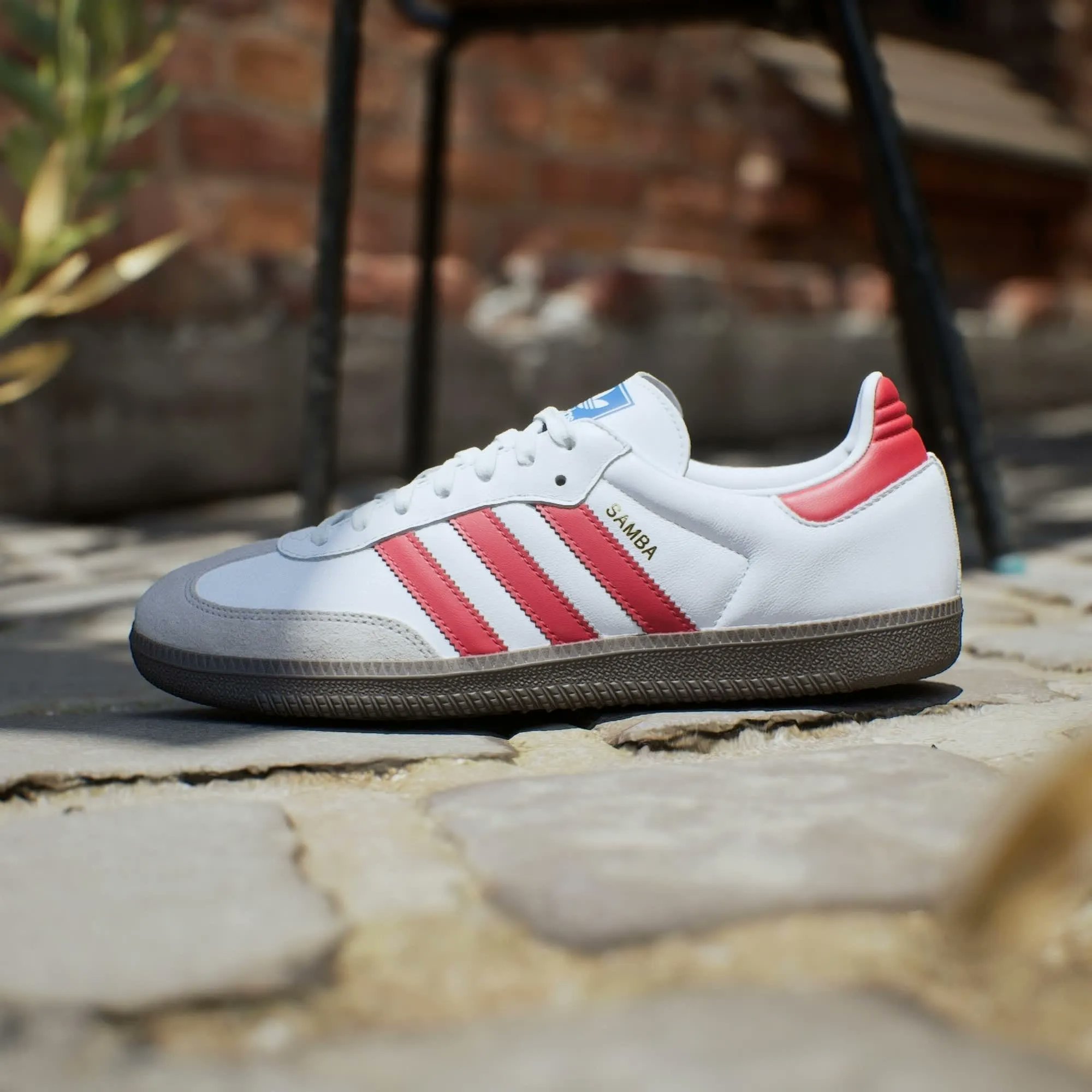 KicksFinder on X Ad Classic color for that streamlined look. Available via adidas US adidas Samba OG Better Scarlet 100 Free shipping and returns https t pTf1zFApLX https t 9REw4S75fR X