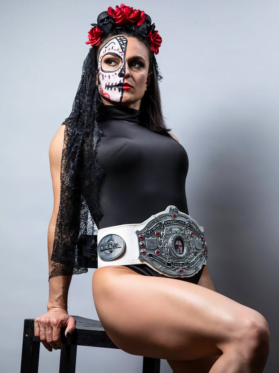 𝗪𝗼𝗿𝗹𝗱 𝗪𝗿𝗲𝘀𝘁𝗹𝗶𝗻𝗴 𝗚𝗼𝗱𝗱𝗲𝘀𝘀𝗲𝘀 on Twitter: "THUNDER ROSA ᴴᴰ @thunderrosa22"