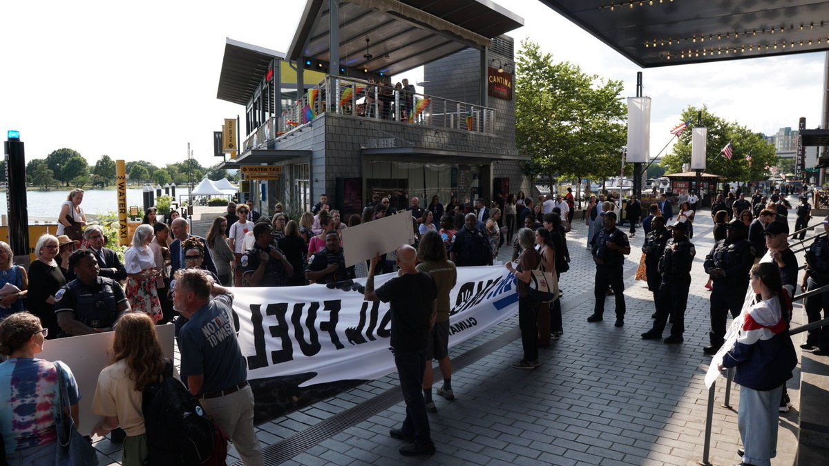 Climate Defiance tweet media