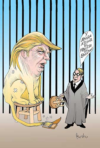 FAFierroP's tweet photo. ENJAULAR A TRUMP-Rocha-@LaJornada 
@Rochamonero 
#DonaldTRUMPIndicted #TrumpArraignment 
https://t.co/f944shEF2R https://t.co/DZLv2AJmrP