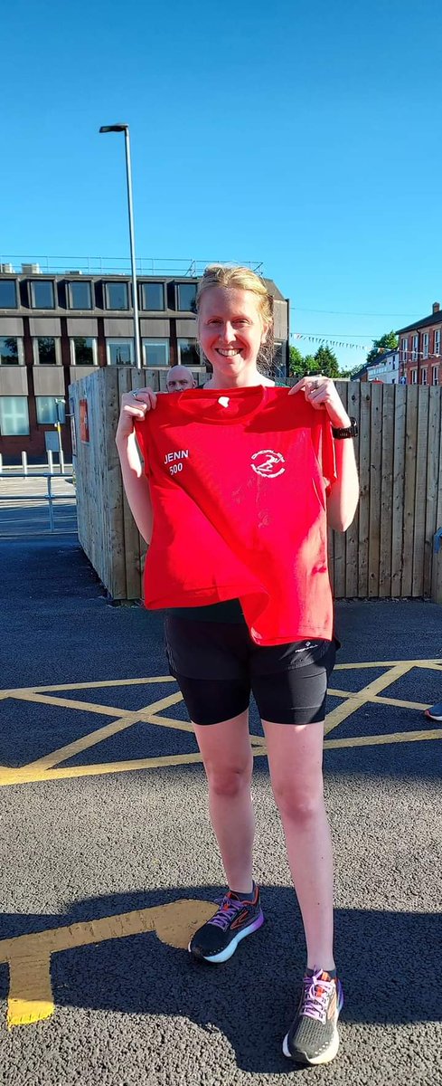 ChorleyRunners's tweet photo. Congratulations to Jenn Whittle , one of our fabulous Run Leaders. 500 group sessions deserves our special 500 club shirt.
#RunTogether #chorleyrunclub #runleader  #volunteerawards #ChorleyRunners #runningcommunity #runningmilestones https://t.co/AXbDQQBY3v