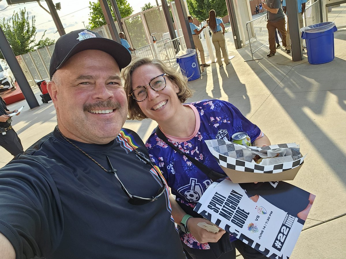 United In Spirit ⚽️⚫🔴🟢🟡💙💪 tweet media