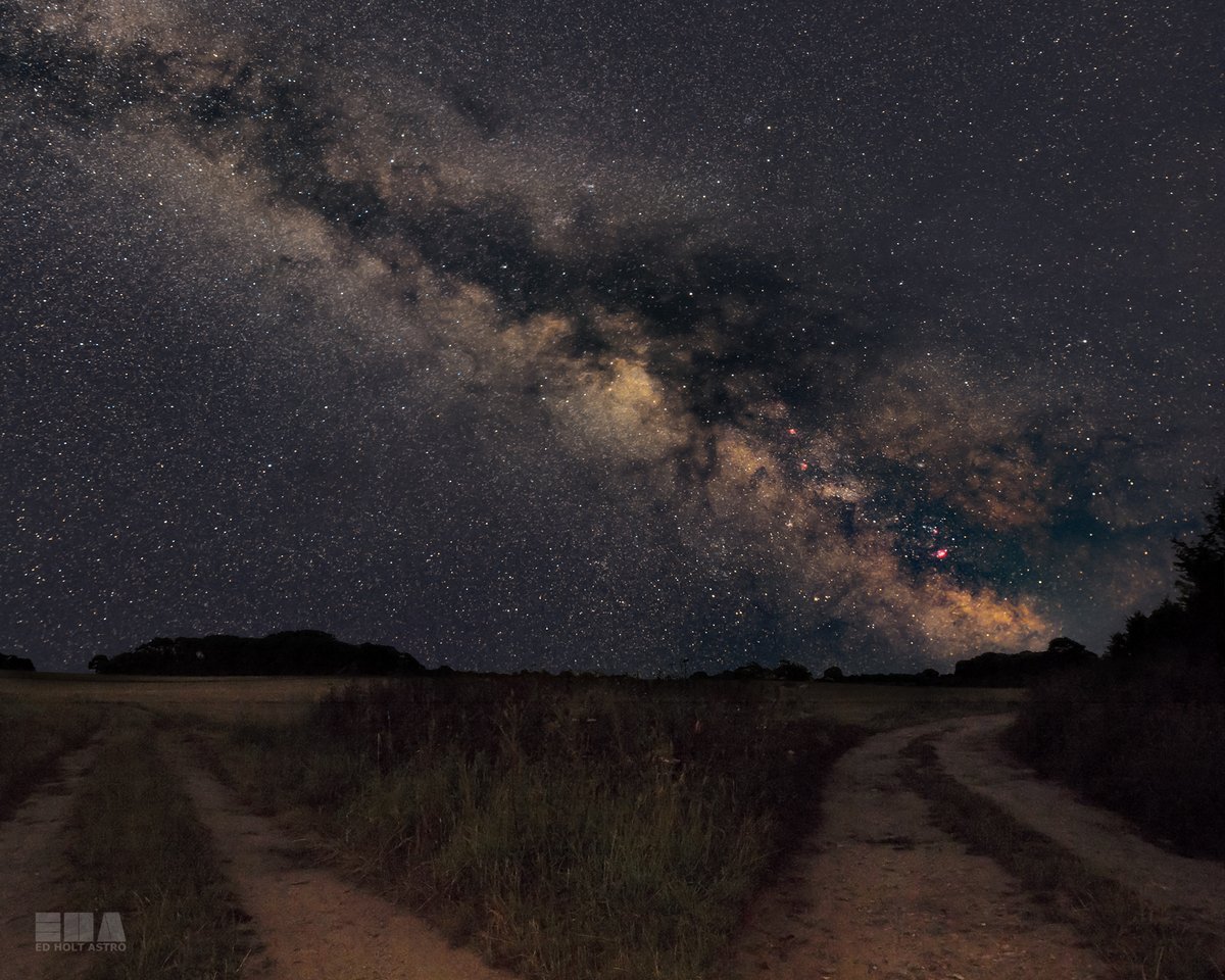 It's Milkyway time! Summer skies are back and I'm gonna grab some photons! Who's with me?
#Astrophotography #milkyway
