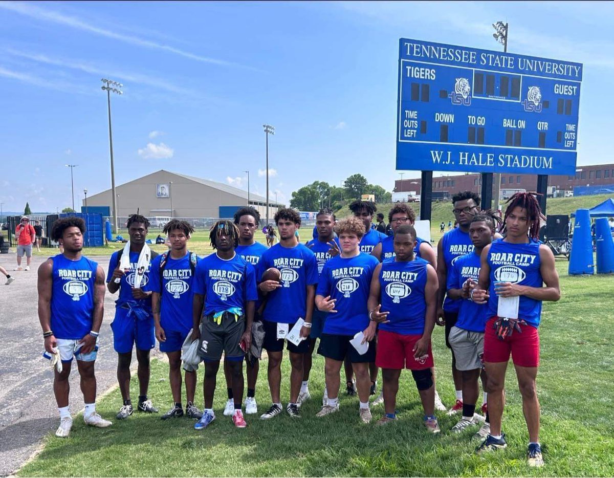 PipelineAth's tweet photo. We had a great time at the @EddieGeorge2727  Mega Camp! The players got in some good work and got some shine! 

Thank you to @coachtheronaych @_CoachSWANSON @CoachBrewster50 for the invite and continued support! 

@TSUFbrecruiting @615TSU_Tigers @TSUTigersFB 

#ProduceThePipeline https://t.co/cbcu2zgXgq