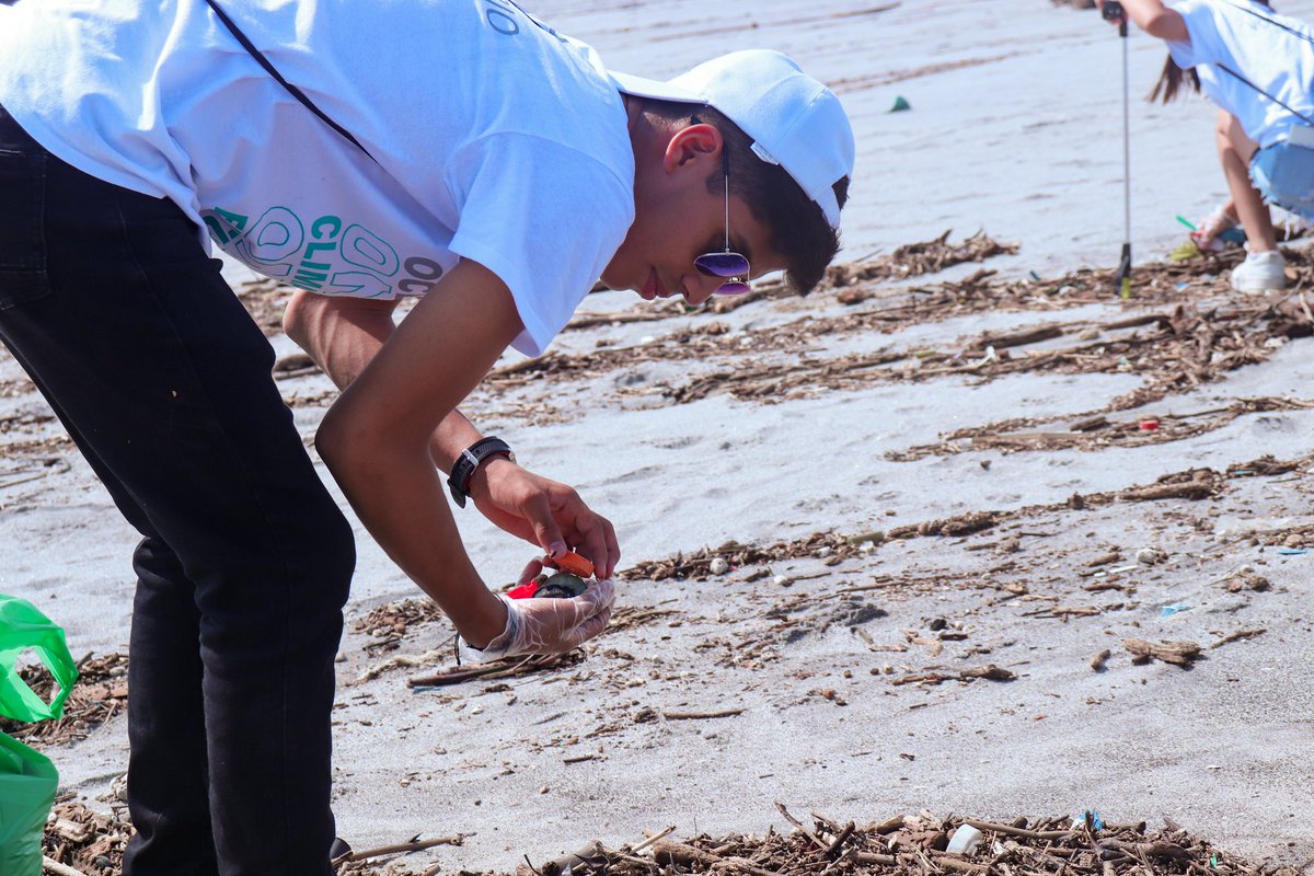 Cada año tenemos la visita de nuestros amigos de Wallenius Wilhelmsen El Salvador para realizar una jornada de limpieza en honor al día mundial de los océanos🌊♻️
Es increíblemente como juntos podemos dejar huellas más positivas para nuestro entorno.

#playaslimpias #somosfunzel