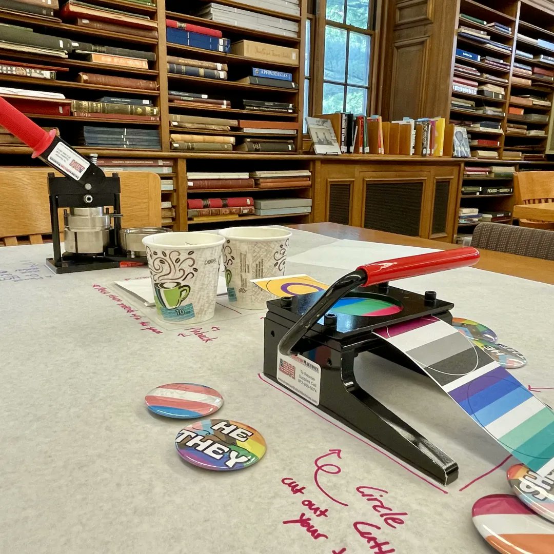 RickerLibraryUI's tweet photo. Our most anticipated activity is finally up! Button making is now available, come in and craft to your heart's content. We can't wait to see what buttons are proudly pinned up on your shirt and bag!

#PRIDE #LGBTQ #button #buttonmaking #UIUC #RickerLibrary https://t.co/3j1B3QEM3N