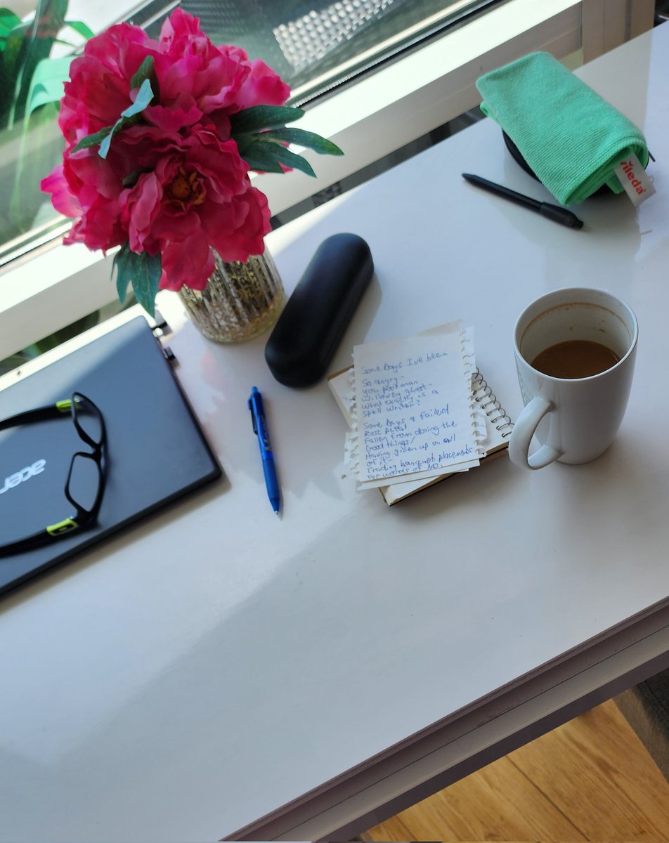 Spellwriterpoet's tweet photo. Return to writing
#poetry #poets #writerslife https://t.co/IImFb5uf8n