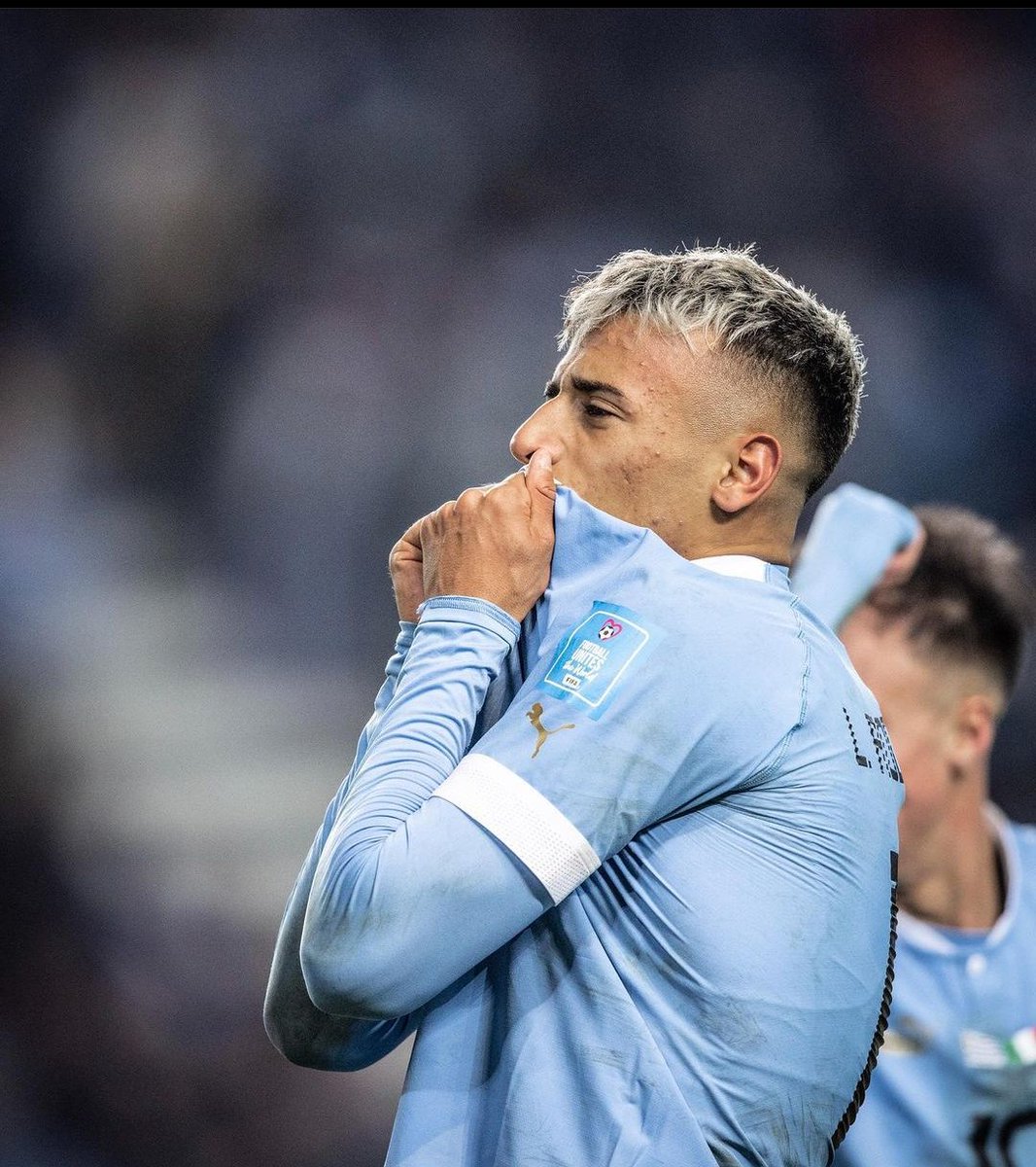 DeReboteok's tweet photo. Luciano Rodríguez, 🎯 delantero de Liverpool de Uruguay, surgido de Club Atlético Progreso.
El jugador de 19 años debutó en el año 2021.
En el Mundial hizo el gol ⚽ de la final frente a Italia🇮🇹, con el que se consagraron en el Mundial🏆 https://t.co/tVEu1VTTWt