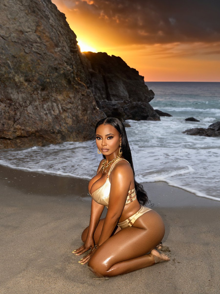 GodCheesyRose's tweet photo. 🌅 Melanin Soaking up the sun, feeling golden and free. 🌊✨ Embracing the beach vibes ✨👙💫 #GOVEGAN 🍉 

Photographer: @Alcolestudios https://t.co/gnN9kAB3U7