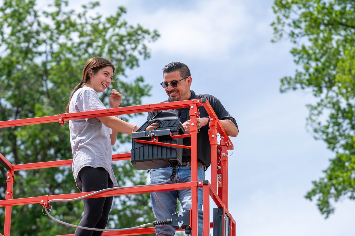 Building confidence and connections 💪👷‍♀️

The #ColoradoState #WomenInConstruction Summer Institute helped high schoolers sharpen their skills in construction while empowering them to confidently enter the industry!

Learn more 🔗 col.st/dAkhL