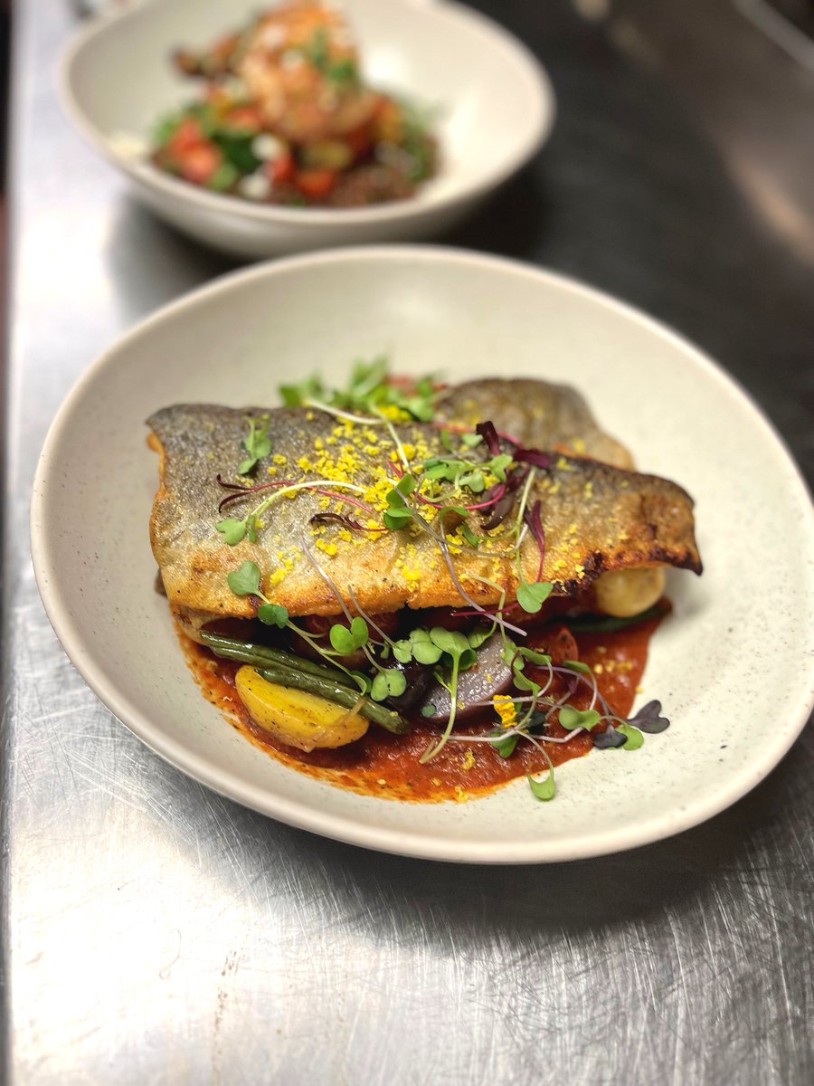 OcotilloGolf's tweet image. Does this post make you hungry? Thank you to everyone who joined us last night for our 1st Dining Series at Ocotillo! Compliments to Chef Scott for putting together an incredible menu. Save the date for the next one on June 27! 🍽️

#liveconnectplay