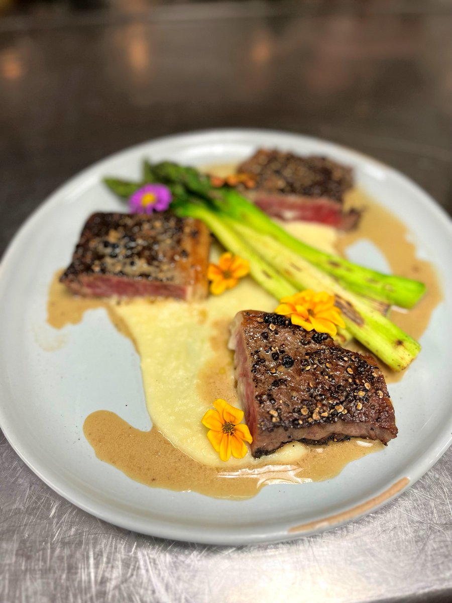 OcotilloGolf's tweet image. Does this post make you hungry? Thank you to everyone who joined us last night for our 1st Dining Series at Ocotillo! Compliments to Chef Scott for putting together an incredible menu. Save the date for the next one on June 27! 🍽️

#liveconnectplay
