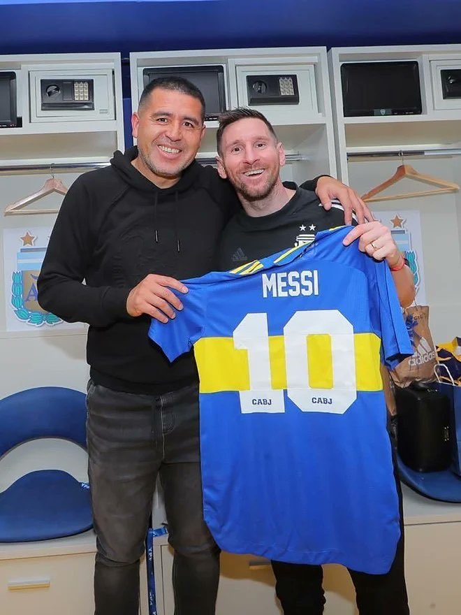 gastonedul's tweet photo. “Leo Messi va a estar en mi partido despedida”, Juan Román Riquelme. https://t.co/eHVfnGIy8s