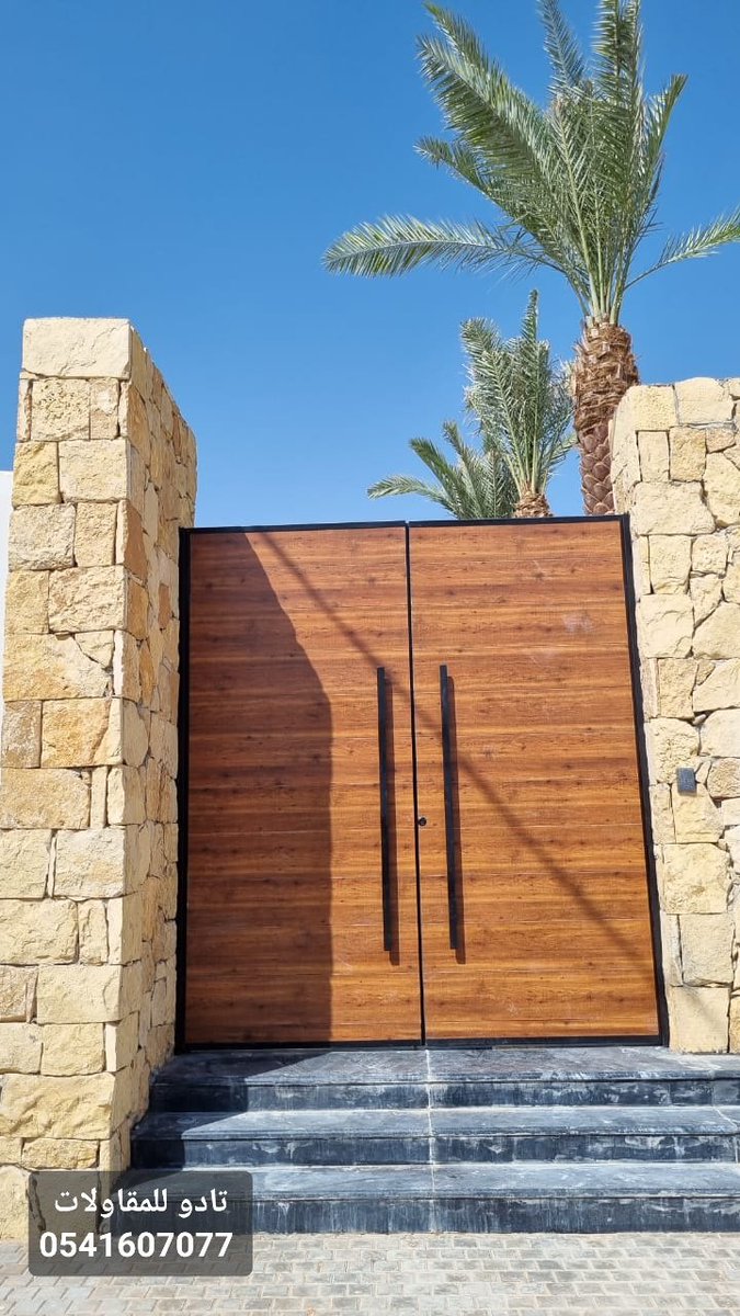 ماهي ابواب الكلادينج ومم يتم يتصنيعها؟
وافضل المصنعين لها 
تابع معي فضلا في مدونة العمارة والفن هنا
archiandart.com/2023/01/claddi…