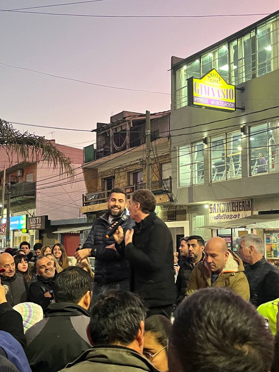 En Hurlingham <a href="/DelfinoLucasOk/">Lucas Delfino</a> Intendente y en la Provincia <a href="/diegosantilli/">Diego Santilli</a> Gobernador 💪🏽