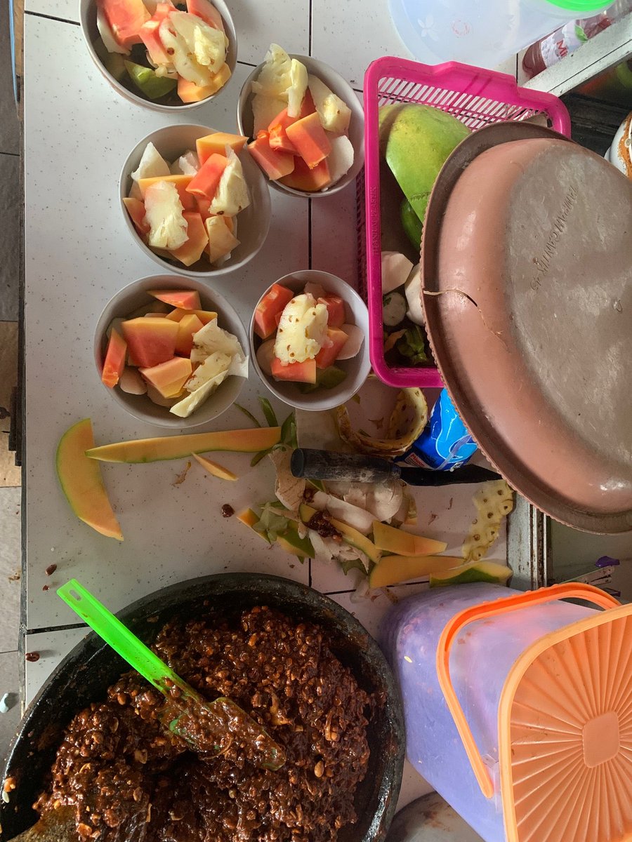 crmulya's tweet photo. I'm at Rujak Pantai Natsepa Ambon https://t.co/MPtYi51Duz https://t.co/ZZKDtAT8DU