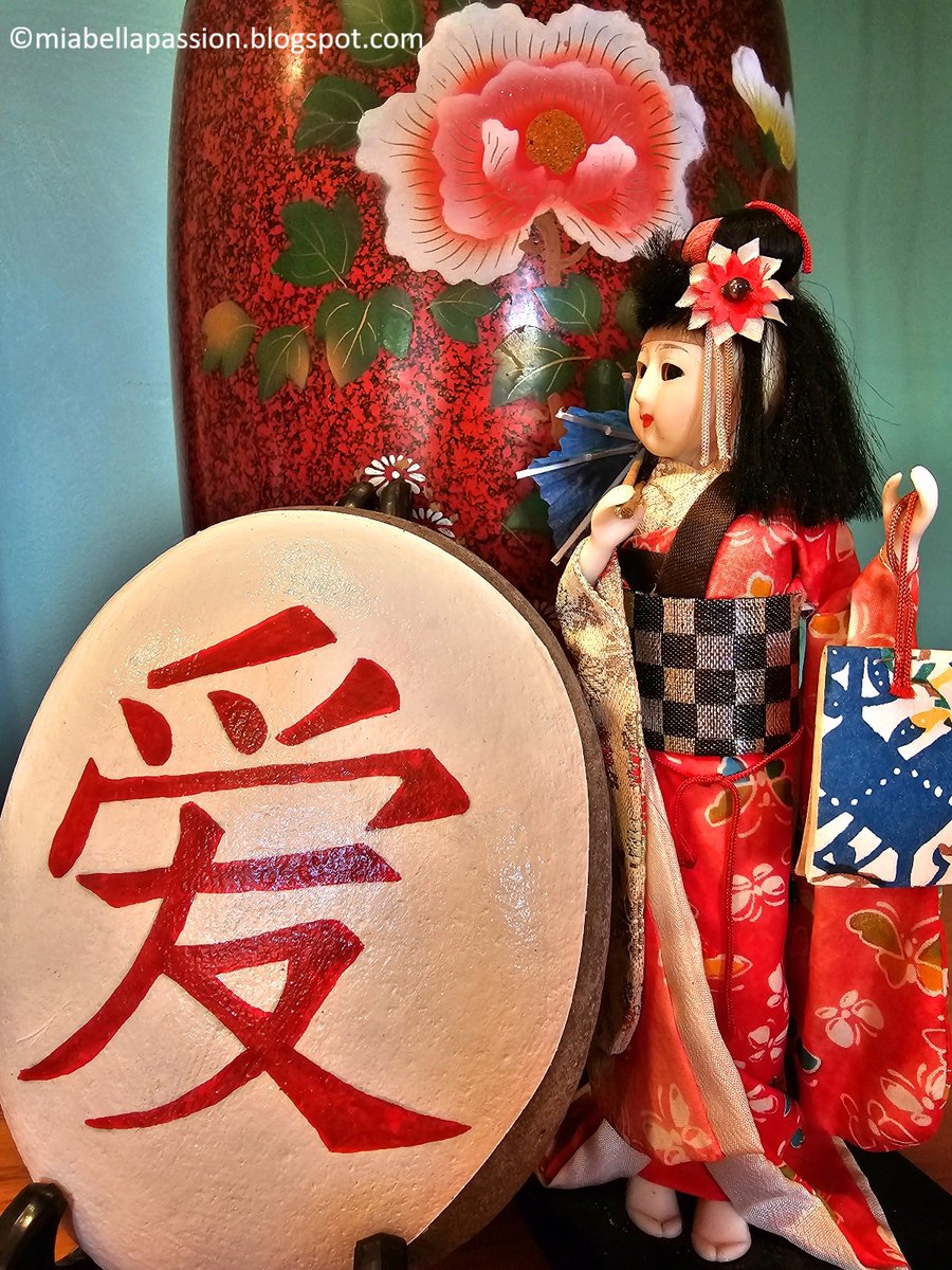 TraceyLeeCassin's tweet photo. https://t.co/hWCbPerVGy
.
The latest on Mia Bella Passions Blog... A painted rock step-by-step tutorial using the Japanese Kanji symbol for LOVE.
.
#PaintedRocks #bloggerpost https://t.co/lyhSAbxje4