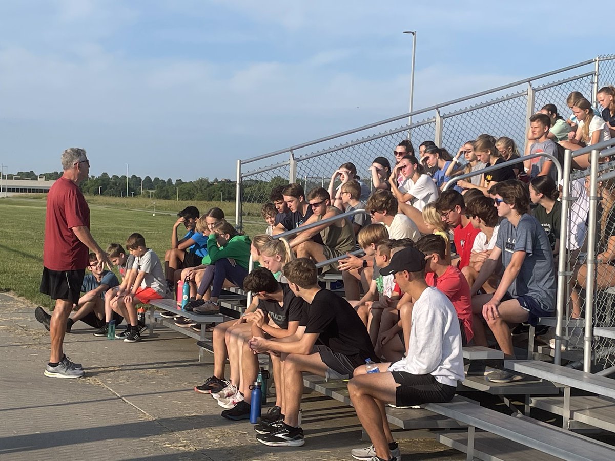 Staley Cross Country tweet media
