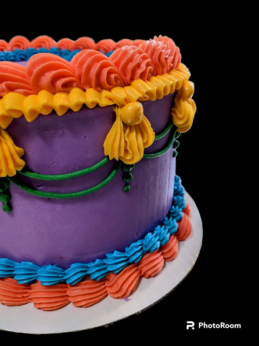 YourWorkMother's tweet photo. I made all 3 of these little cakes today. Happy Pride, Bitchezzz. (The 3rd one requested a pride cake with jellyfish 😍) 
#PrideMonth https://t.co/kKAKWGWdcl