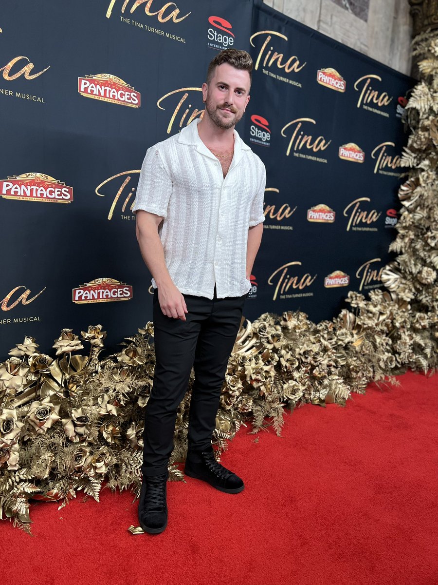 TaylorCollins90's tweet photo. Opening Nite @TinaBroadway at @Pantages w/ @JovenCalloway 
🌴🌇🎤🎶 https://t.co/gIINapO2TD